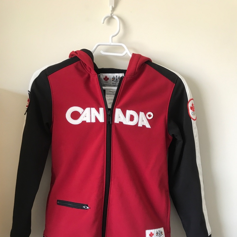 Vancouver  Olympic team Canada soft shell jacket  youth size 14